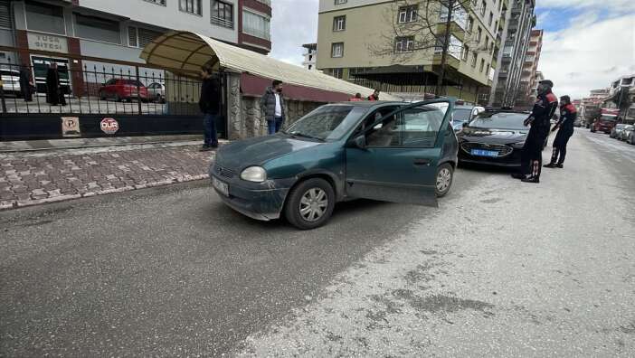 konyada-yunuslardan-nefes-kesen-kovalamaca