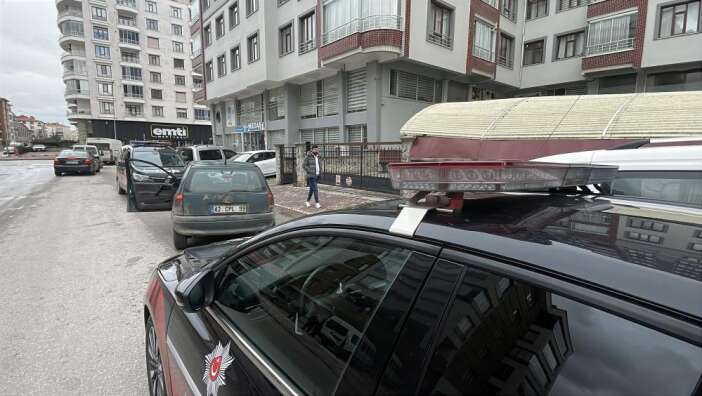 konyada-yunuslardan-nefes-kesen-kovalamaca