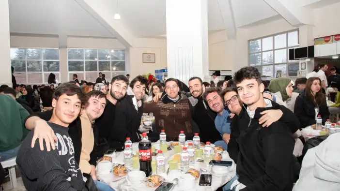 konyadaki-universite-ogrencilerine-5-bin-tl-destek