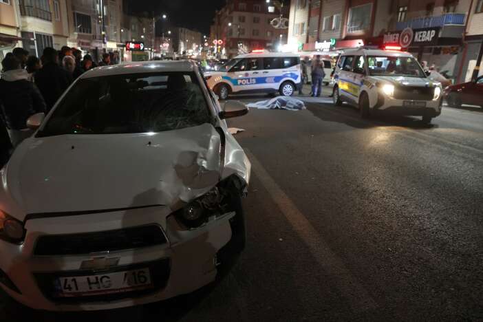 teravih-yolunda-otomobil-carpti-kayinvalide-oldu-gelin-agir-yarali