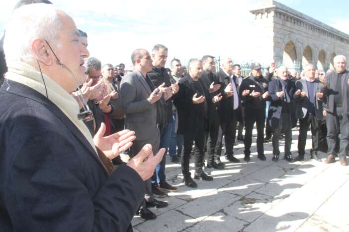 konyada-rahmet-icin-toplandilar-bereket-icin-dua-ettiler