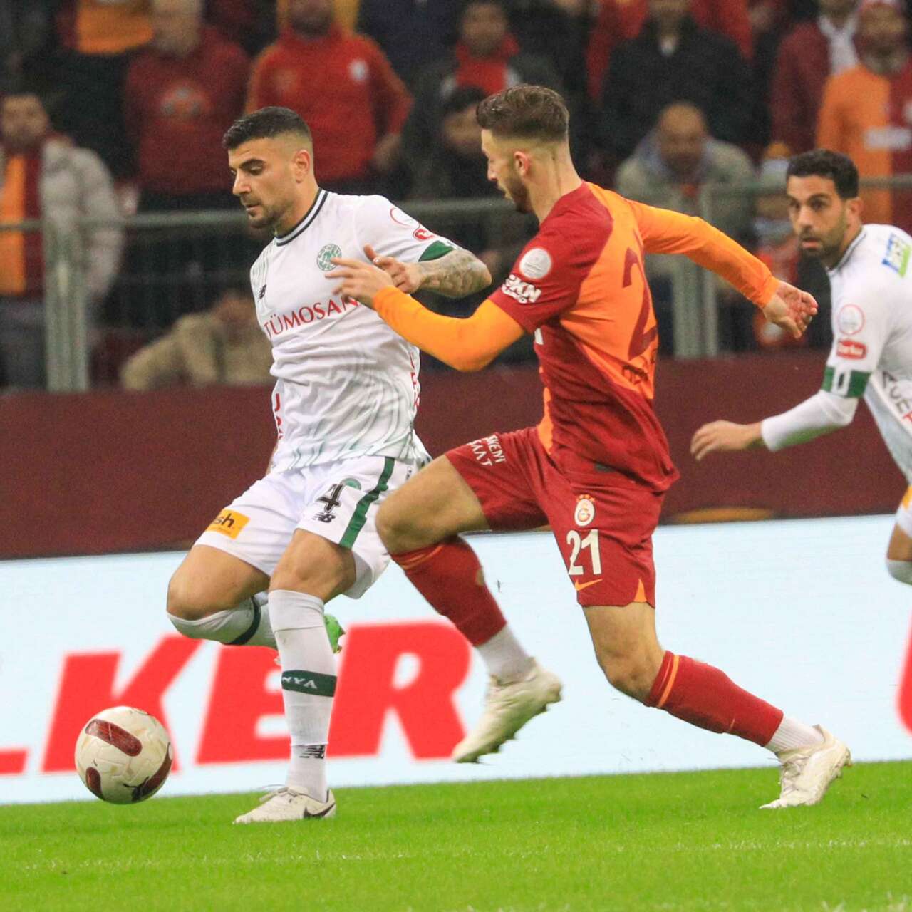 konyaspor-galatasaray-rekabetinde-istatistik-dikkat-cekiyor