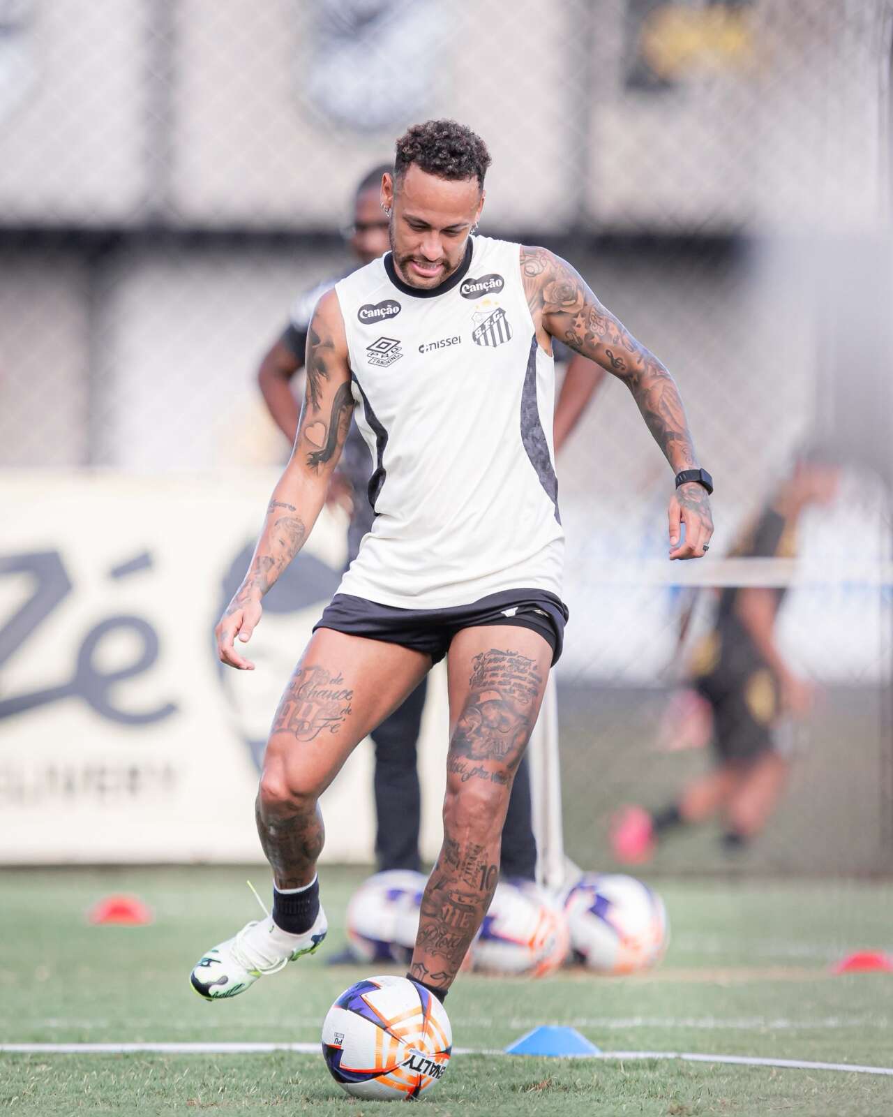 dunya-yildizi-neymardan-emeklilik-sinyali-tarih-verdi