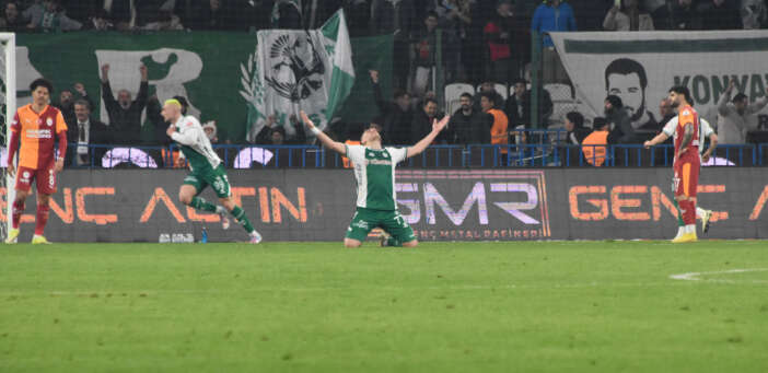 konyaspor-evinde-galatasarayi-devirdi-12-maclik-hasret-bitti