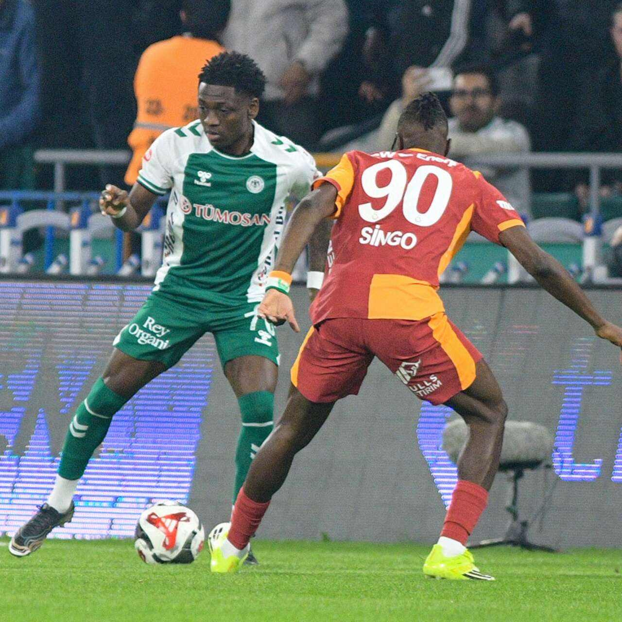 konyaspor-evinde-galatasarayi-devirdi-12-maclik-hasret-bitti