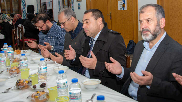 selcuk-universitesinde-ogrencilerle-anlamli-bulusma