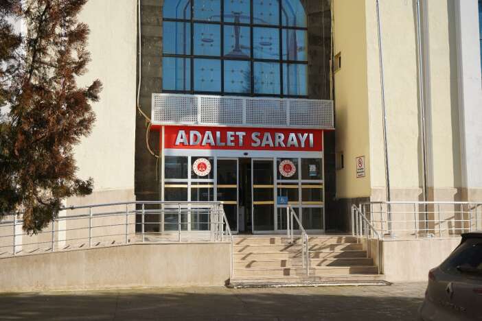 29-yasindaki-kadir-oncel-yol-kenarinda-silahla-vurulmus-halde-olu-bulundu