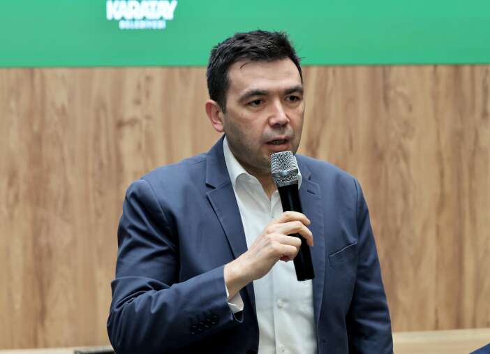 karatay-heyeti-muhtarlarla-iftar-sofrasinda-bulustu