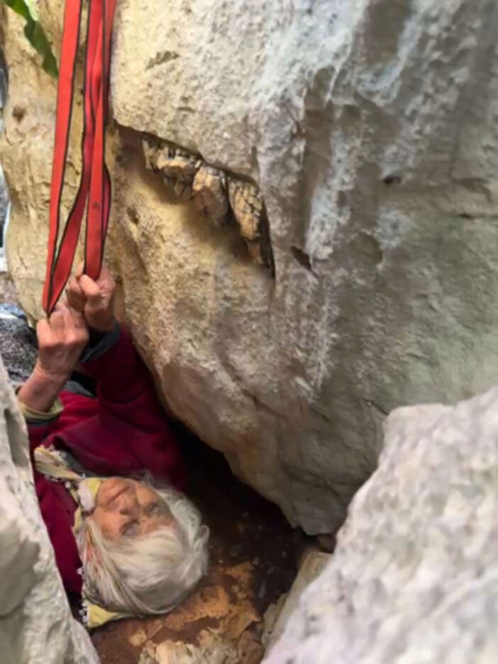 kayip-ayse-sahin-5-metrelik-yarikta-bulundu