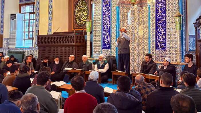 konyada-13-yillik-gelenek-medine-usulu-iftar