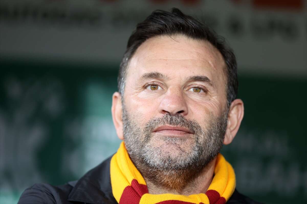 okan-buruk-konyasporun-galibiyeti-sonrasi-saha-zeminini-elestirdi