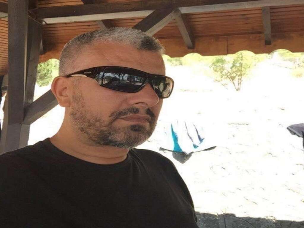 dis-hekimi-esini-cocuklarinin-onunde-katletti-sucu-hakime-atti