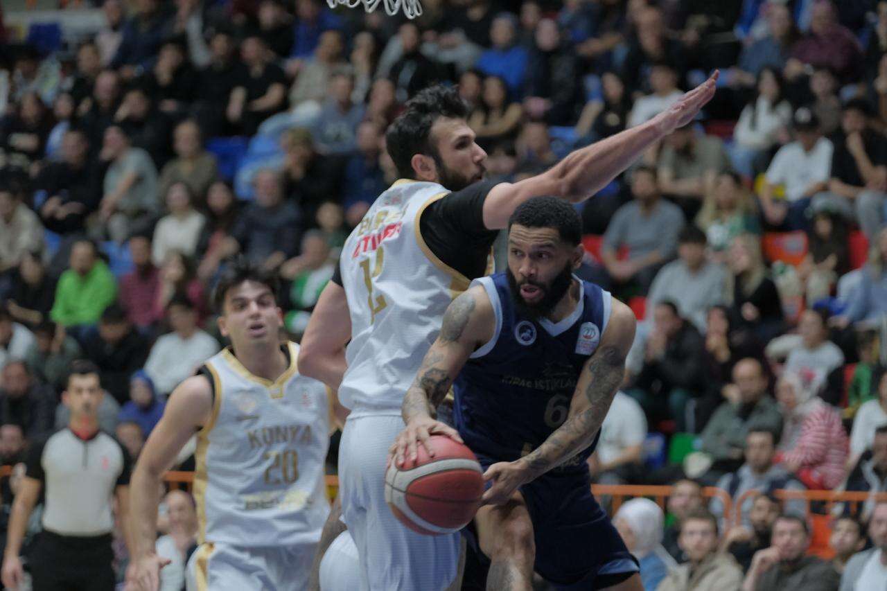 konya-buyuksehir-belediyespor-evinde-rakip-tanimiyor