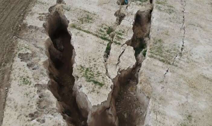 konyanin-kabusu-obruklar-aksarayi-da-alarma-gecirdi