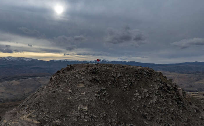 konyanin-muhafiz-kalesine-teleferik-ile-cikilacak