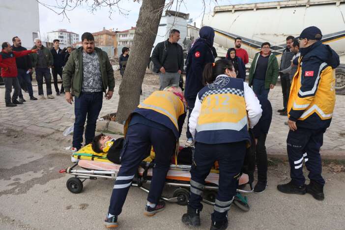 ogrenci-servisine-kamyonet-carpti-cok-sayida-yarali-var