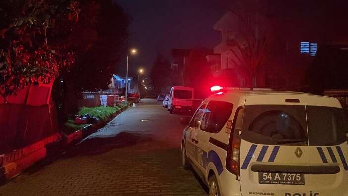 once-esinin-sonra-kendi-basina-sikti-ikisi-de-hastanede-oldu