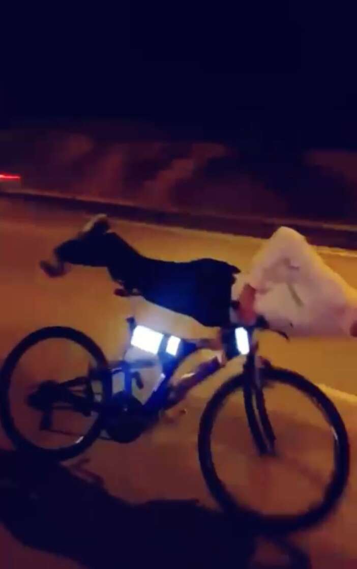 uzerine-uzandigi-bisiklet-sonu-oldu-18-yasindaki-baris-hayatini-kaybetti