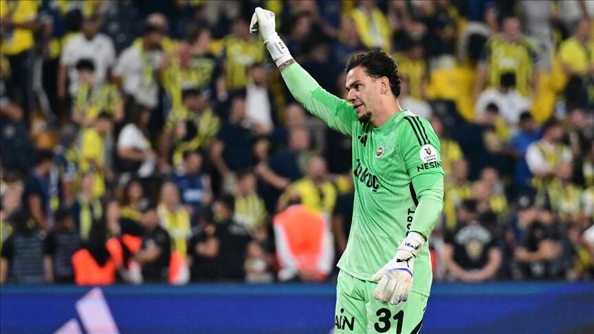 fenerbahcede-tedesco-acikladi-ederson-3-hafta-forma-giyemeyecek