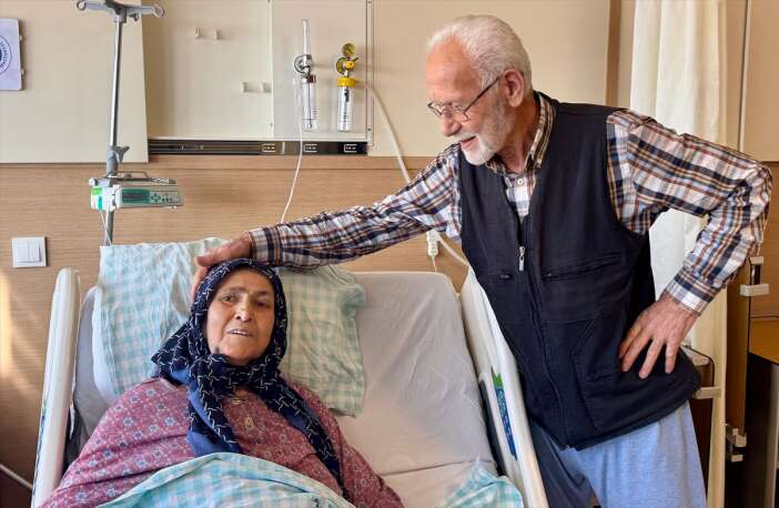 hasta-esi-konyada-ozel-islemle-sagligina-kavustu-en-cok-onun-yuzu-guldu