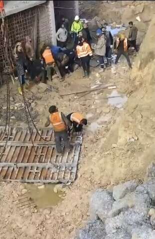 insaattan-dusen-26-yasindaki-isci-hayatini-kaybetti