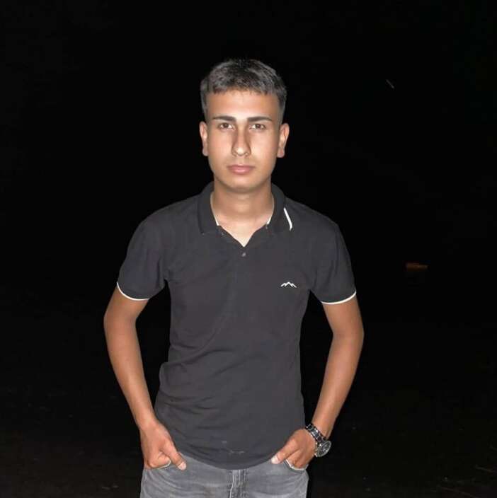 kamyonetle-motosiklet-carpisti-19-yasindaki-kerem-hayatini-kaybetti