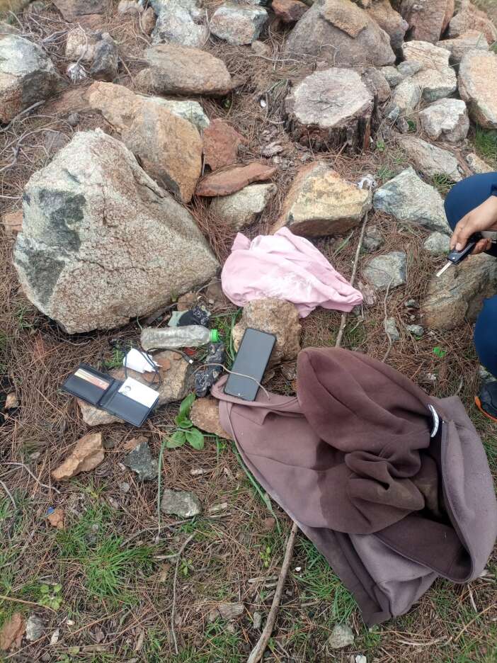 7-gundur-kayip-olan-ugur-caliskanin-esyalari-arazide-bulundu