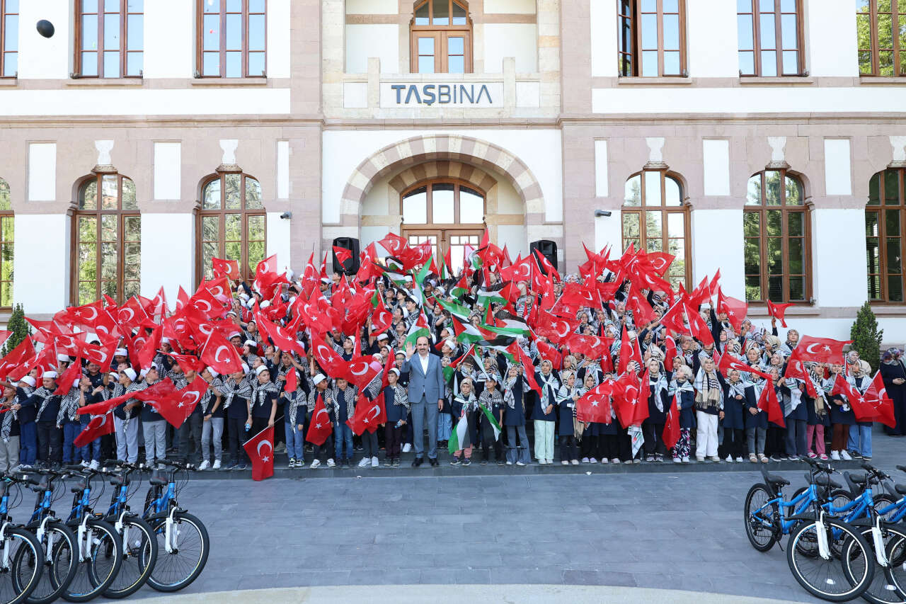 konya-buyuksehirden-ogrencilere-aylik-2-bin-lira-destek-tikla-basvur