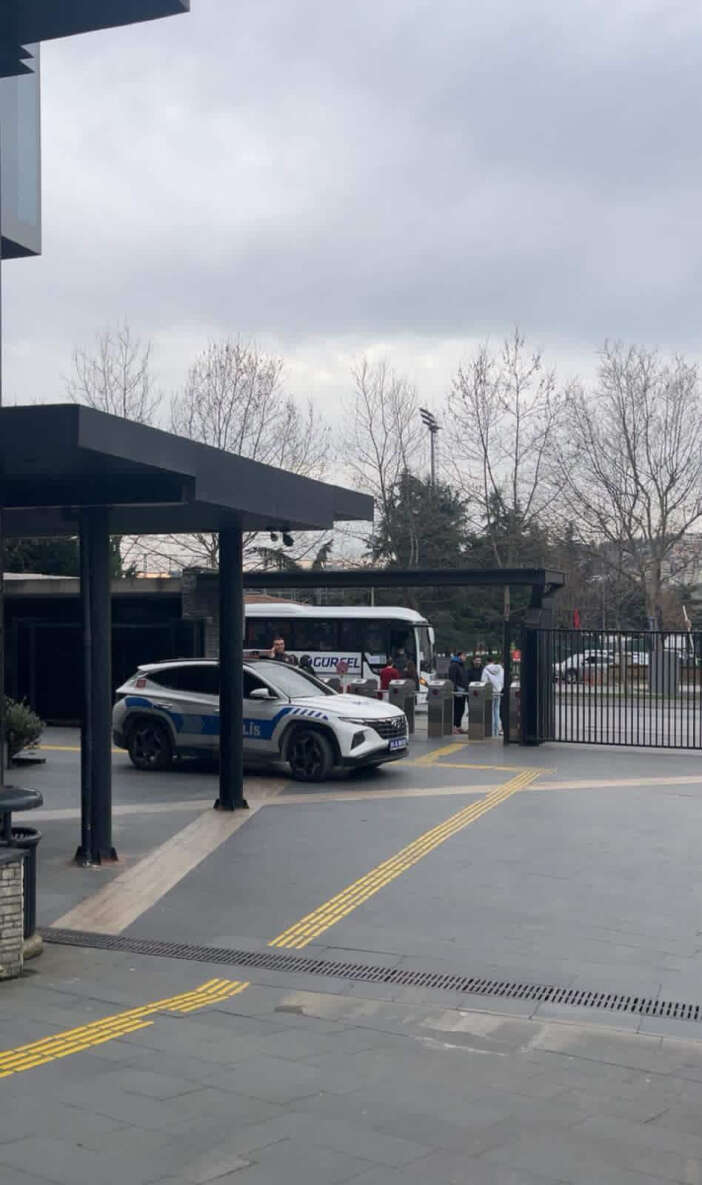 odev-kavgasi-kanli-bitti-universiteli-genc-gogsunden-bicaklandi