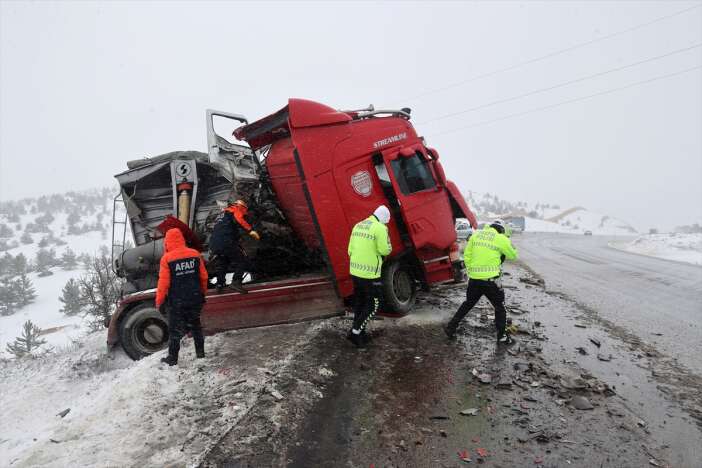 tirin-hurdaya-dondu-1-olu-2-yarali-var