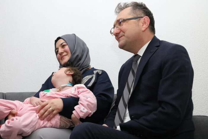 baskan-ibrahim-onal-yesilyurtta-gonul-sofrasina-konuk-oldu