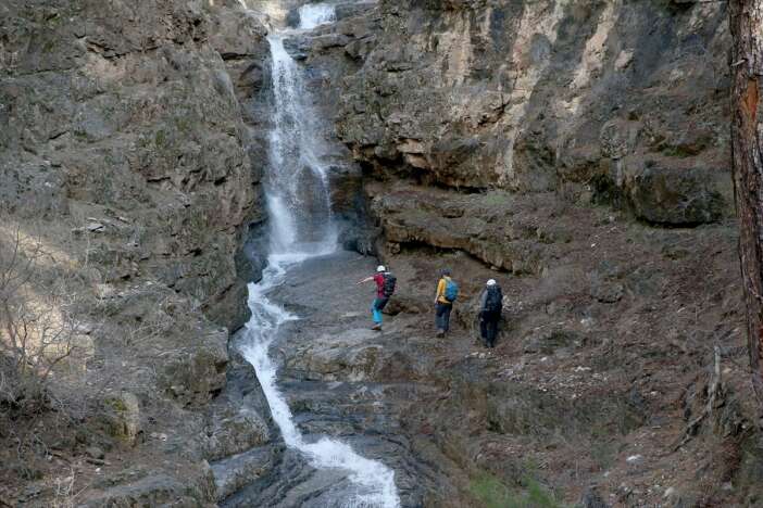 bu-selale-yilin-sadece-1-ayi-akiyor