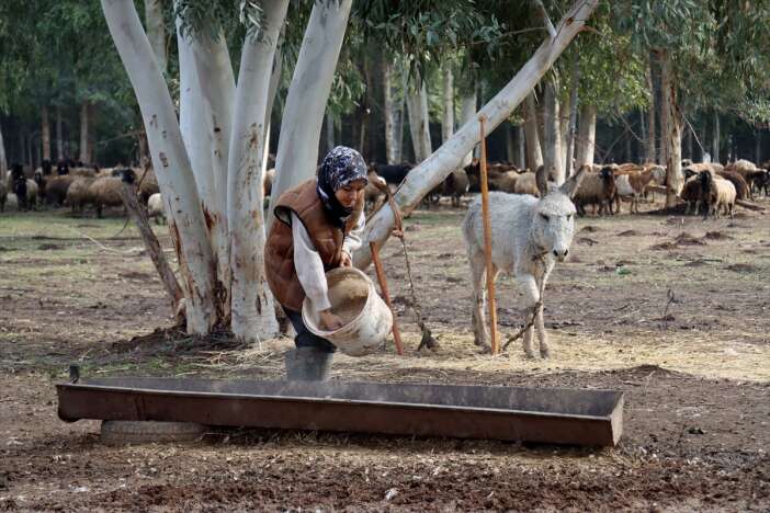 genc-kadin-herkesin-sosyal-medyada-kurdugu-hayali-yasiyor