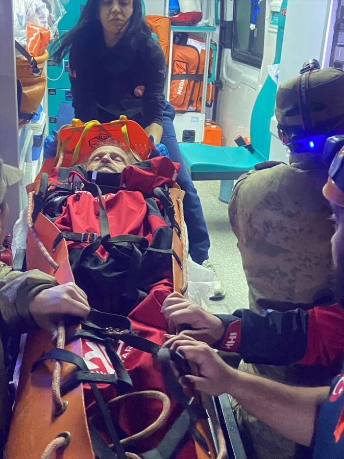 kayip-alzheimer-hastasi-bu-halde-bulundu