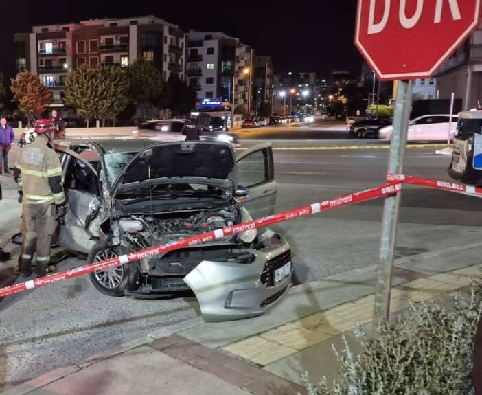 31-yasindaki-gencten-geriye-hurdaya-donmus-motosikleti-ve-ayakkabilari-kaldi