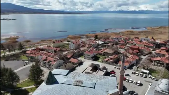 hakkinda-vefat-haberleri-bile-cikmisti-konyanin-mavi-incisi-toparlaniyor