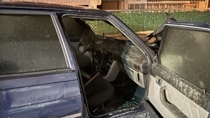 konyada-park-halindeki-otomobil-alev-topuna-dondu