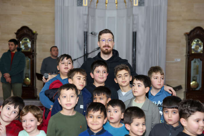 youtuber-sertac-abi-konyadaki-cocuklarla-bir-araya-geldi