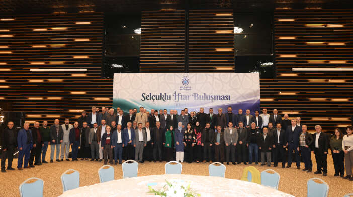 konyanin-selcuklu-ilcesine-hizmet-edenler-iftarda-bulustu