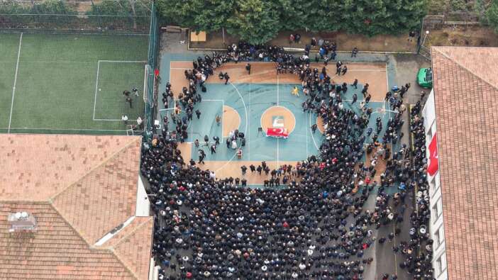 ogrenci-kurbani-ogretmen-fatma-nur-celik-konyaya-boyle-ugurlandi