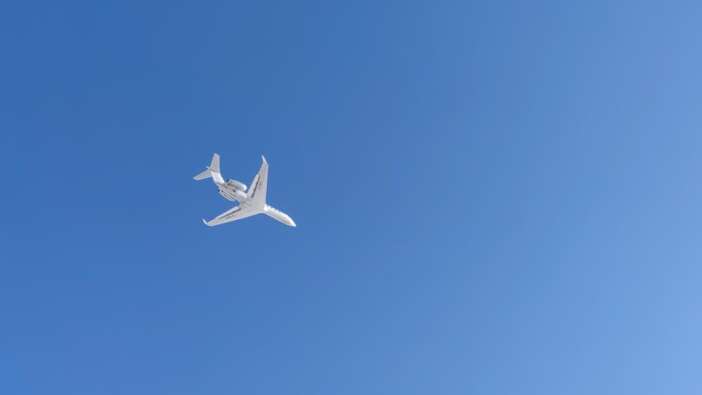 ambulans-ucak-3-aylik-bebegi-vandan-konyaya-tasidi