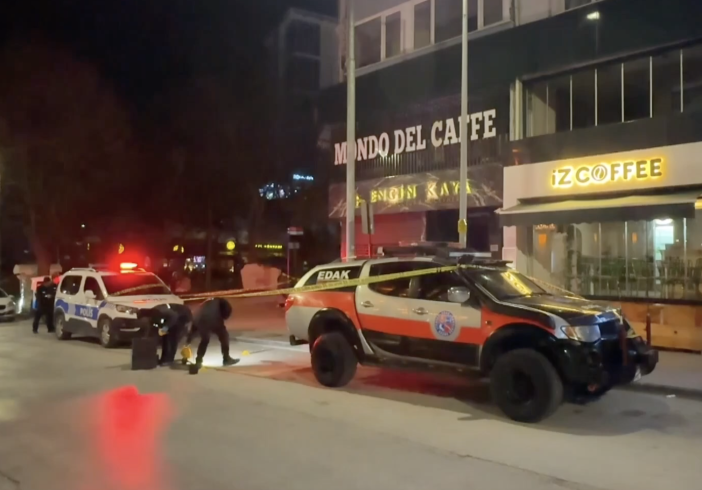 gece-yarisi-kuyumcu-soygunu-caldiklari-daha-hesaplanamadi