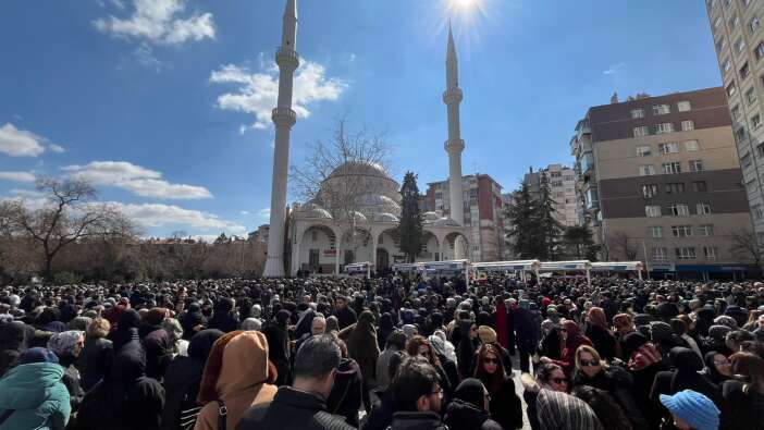 konyada-fatma-nur-celik-ogretmene-son-gorev