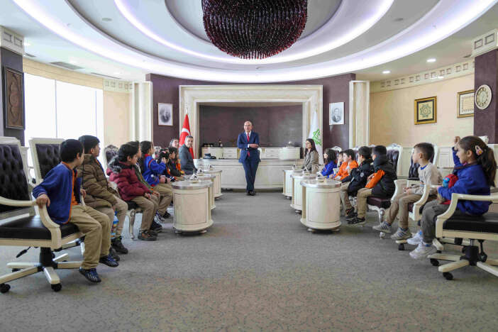 konyadaki-minikler-meram-belediyesinin-misafiri-oldu