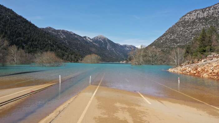 sular-altinda-kalan-konya-antalya-karayolundaki-son-durum