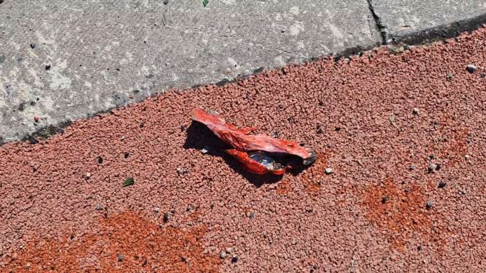 helyum-gazi-dolu-balon-patladi-2-cocugun-yuzu-yandi