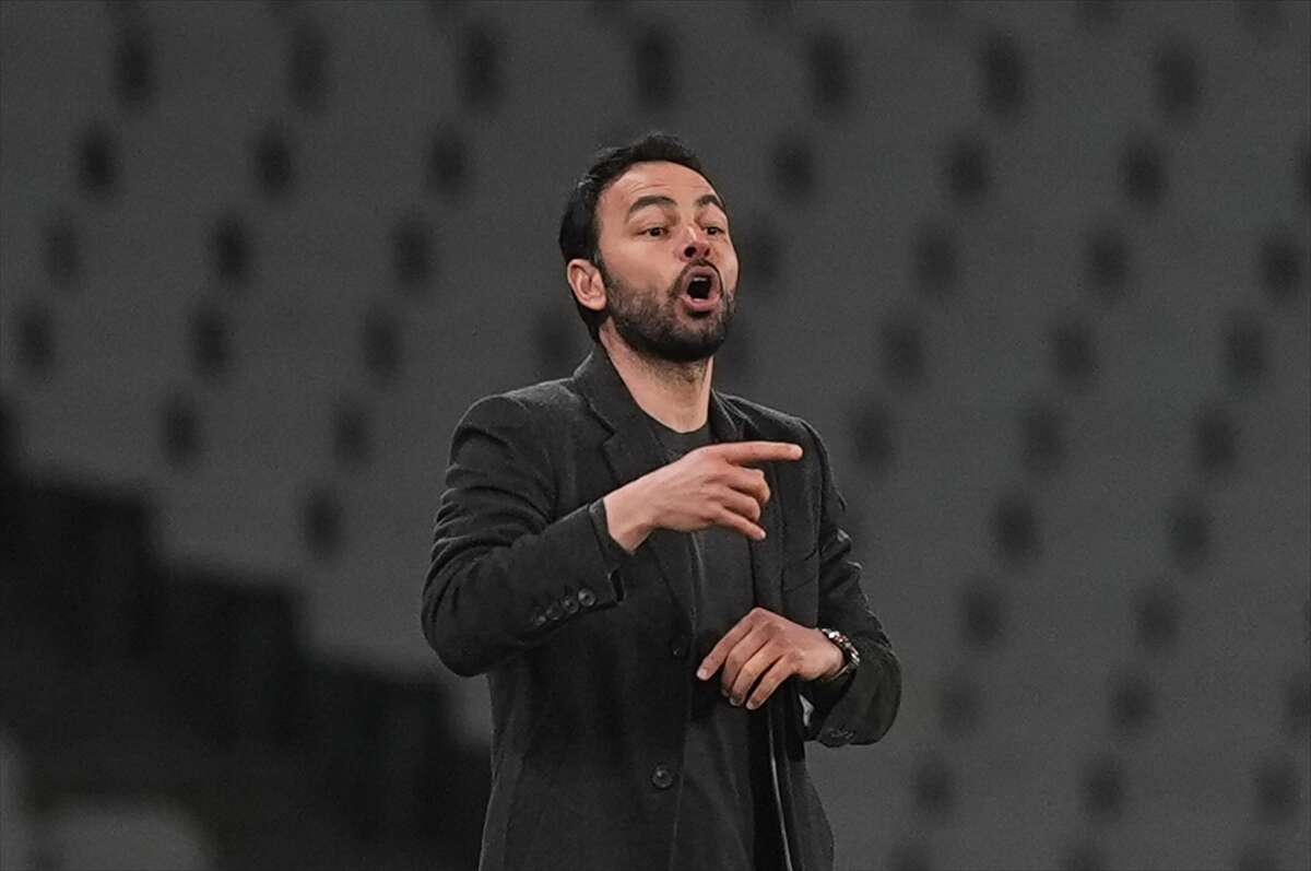 kocaelisporda-selcuk-inan-acikladi-iki-oyuncu-konyaspor-macinda-yok