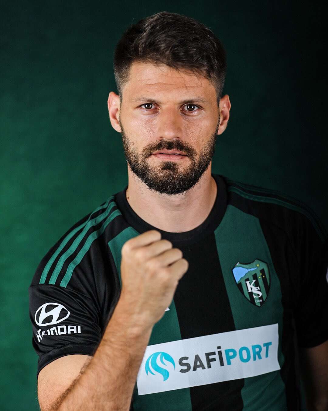 kocaelisporda-selcuk-inan-acikladi-iki-oyuncu-konyaspor-macinda-yok