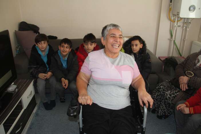 konyada-iyilik-timi-is-basinda-engelli-kadinin-hayalini-gerceklestirdiler