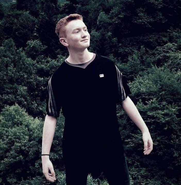 babasiyla-ciktigi-yolculuk-19-yasindaki-enesi-hayattan-kopardi